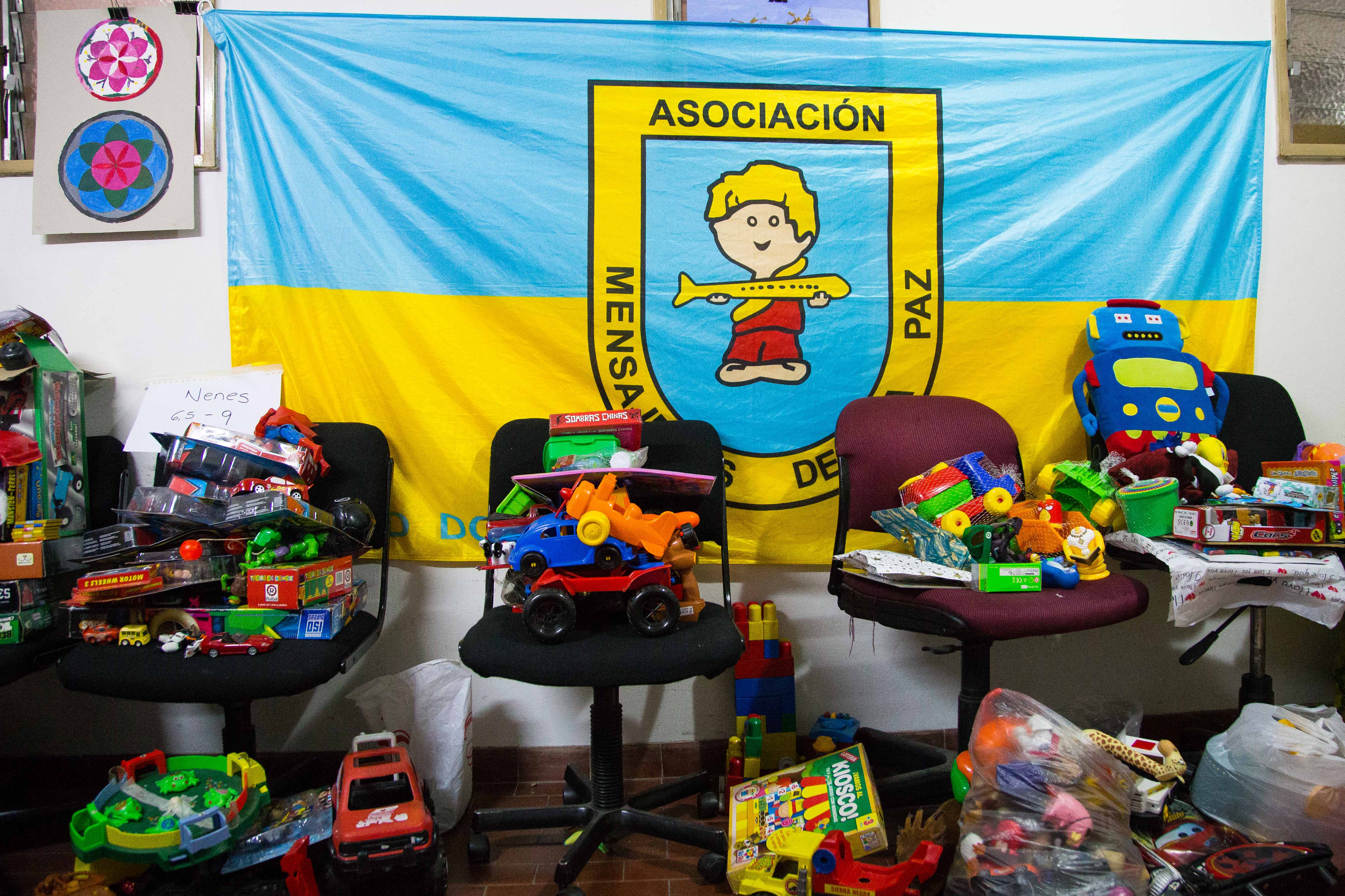 Recibimos más de mil juguetes para la campaña “Niños Solidarios”