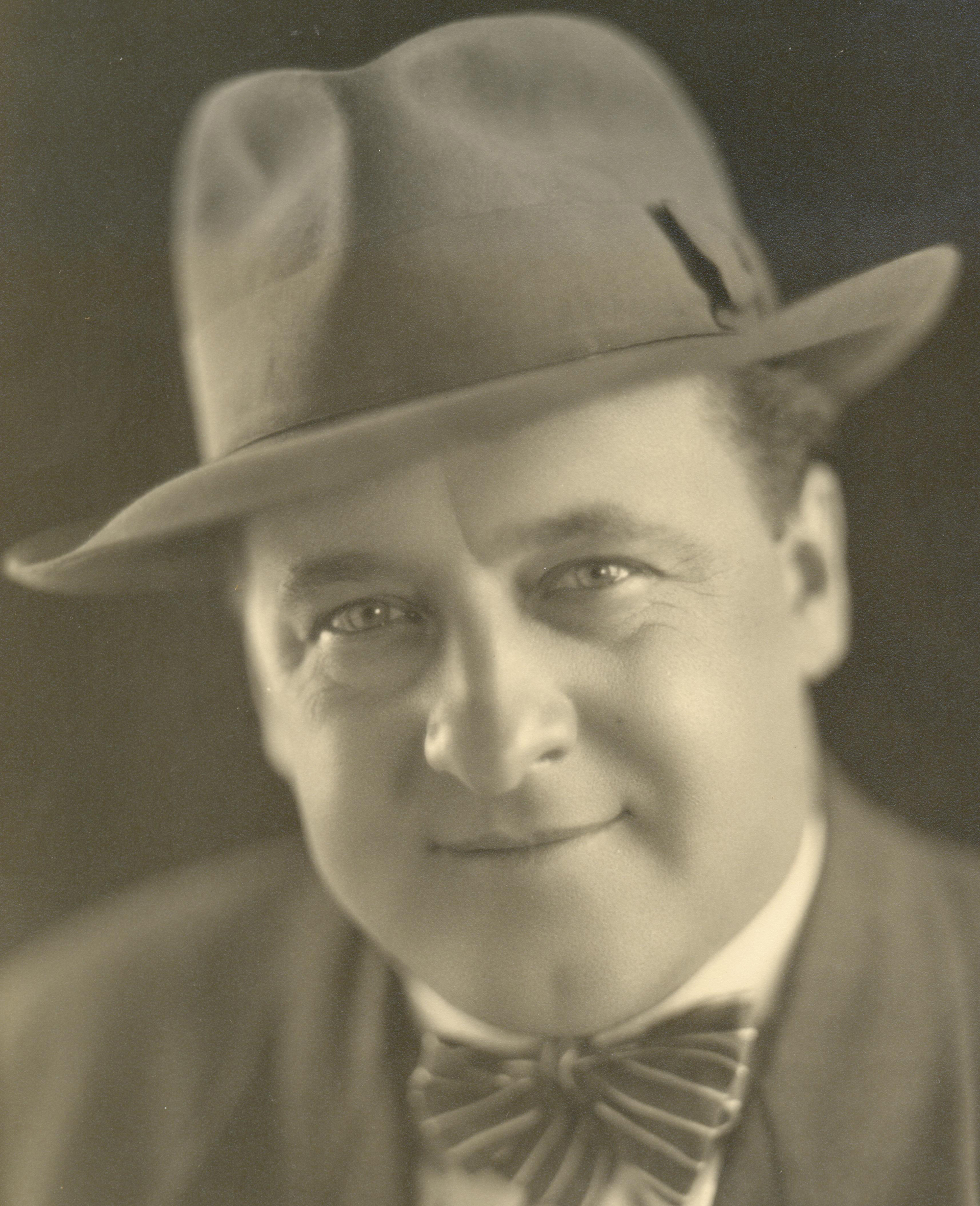 Conmemoración fallecimiento de Luis Perlotti