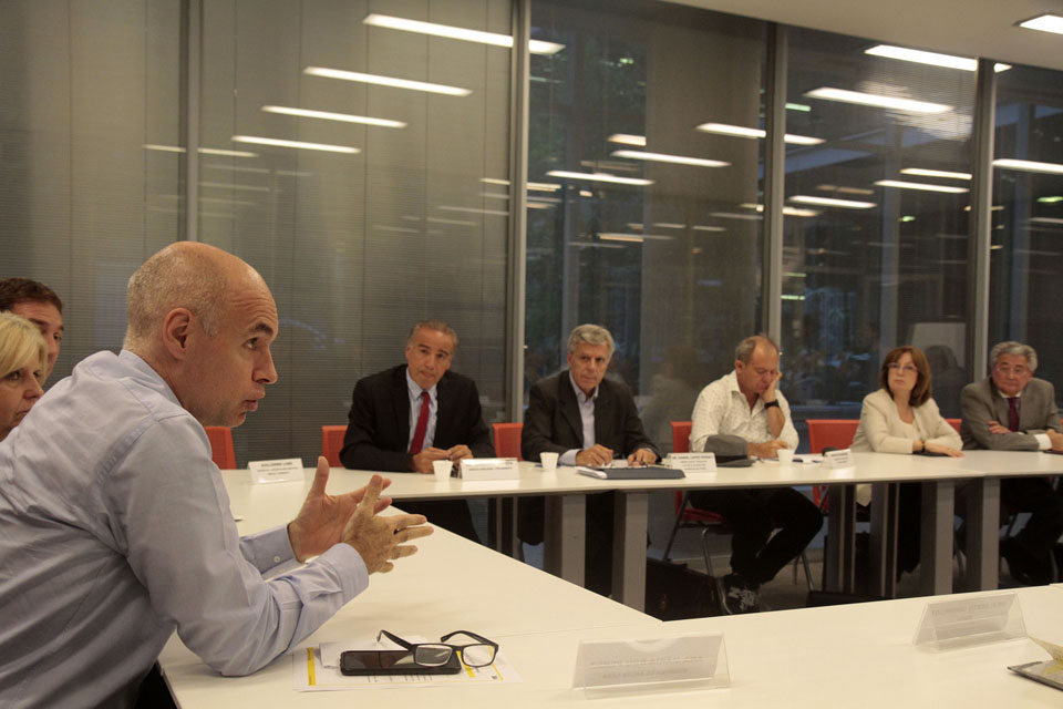 El Jefe de Gobierno se reunió con especialistas de salud 