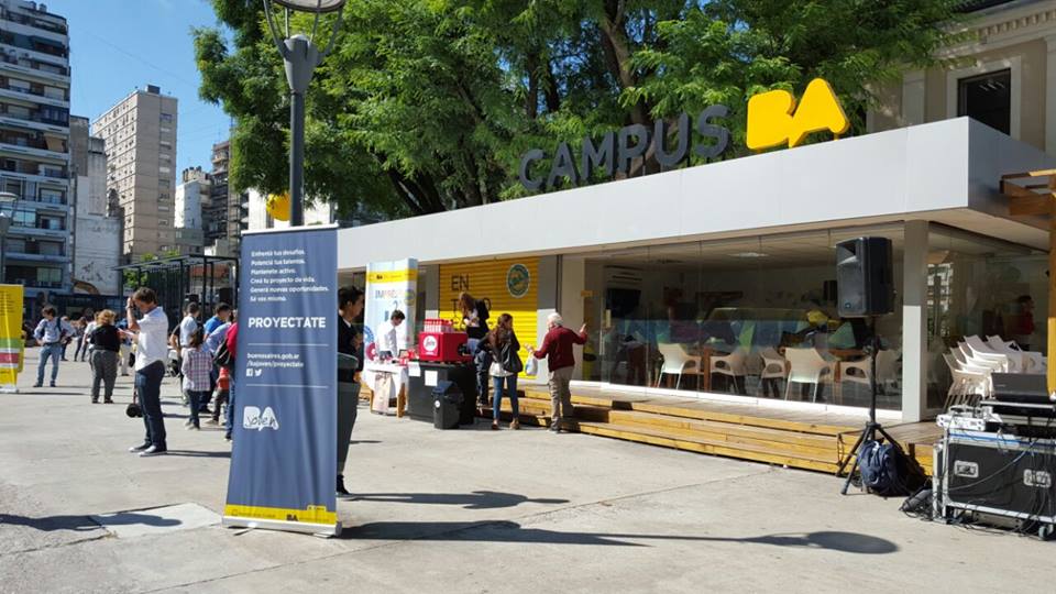 Los jóvenes y su primer empleo 