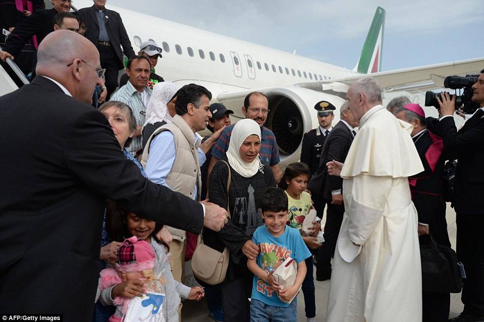 El Papa, junto a los refugiados sirios