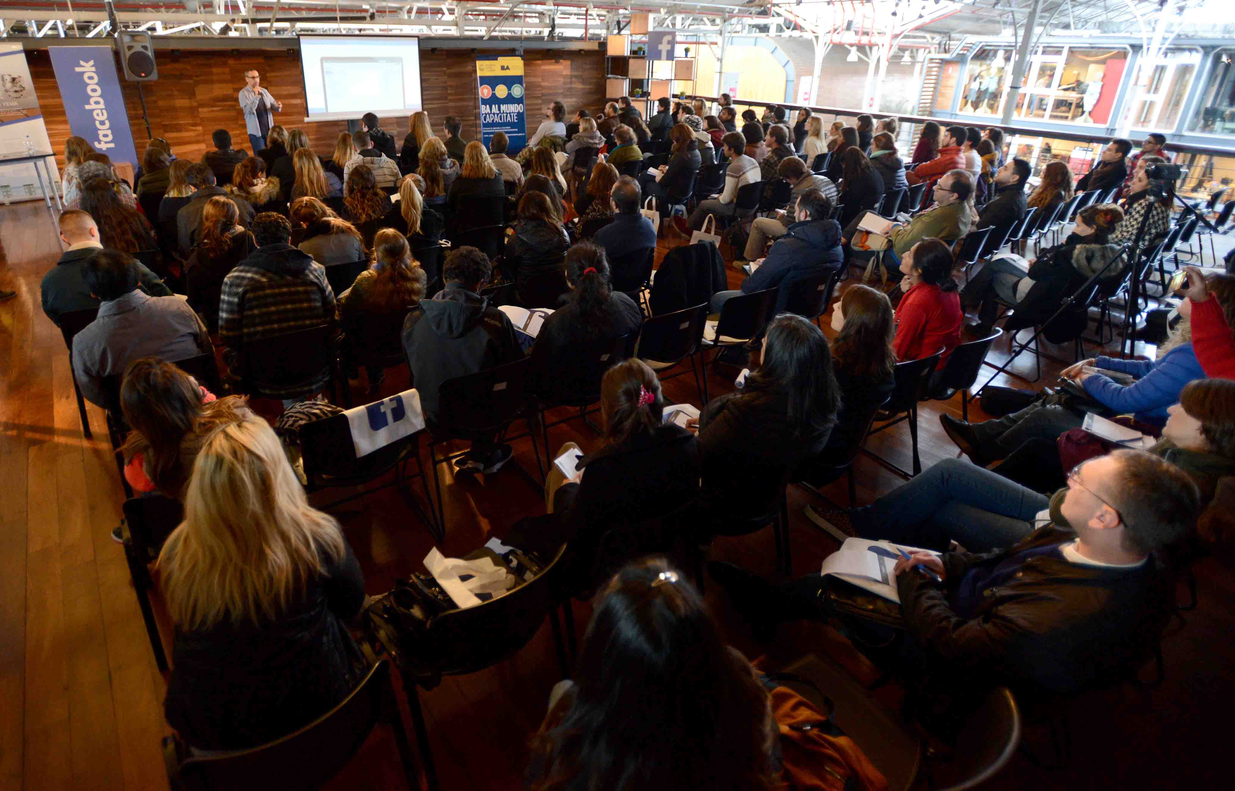 La Ciudad ofreció un seminario sobre "Facebook para negocios" 