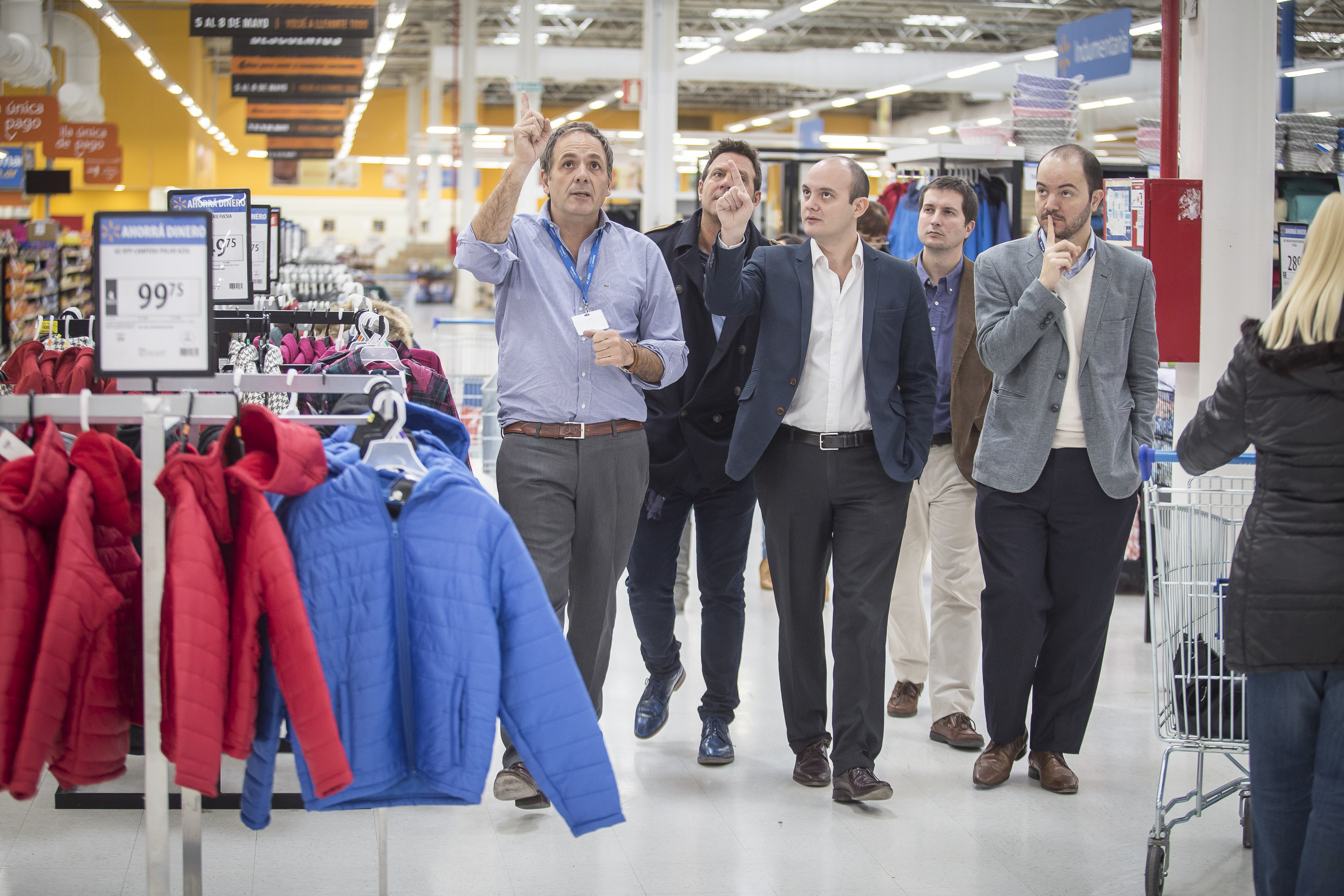 Ezequiel Jarvis destacó la protección del empleo en la reapertura de Walmart en V. Pueyrredón