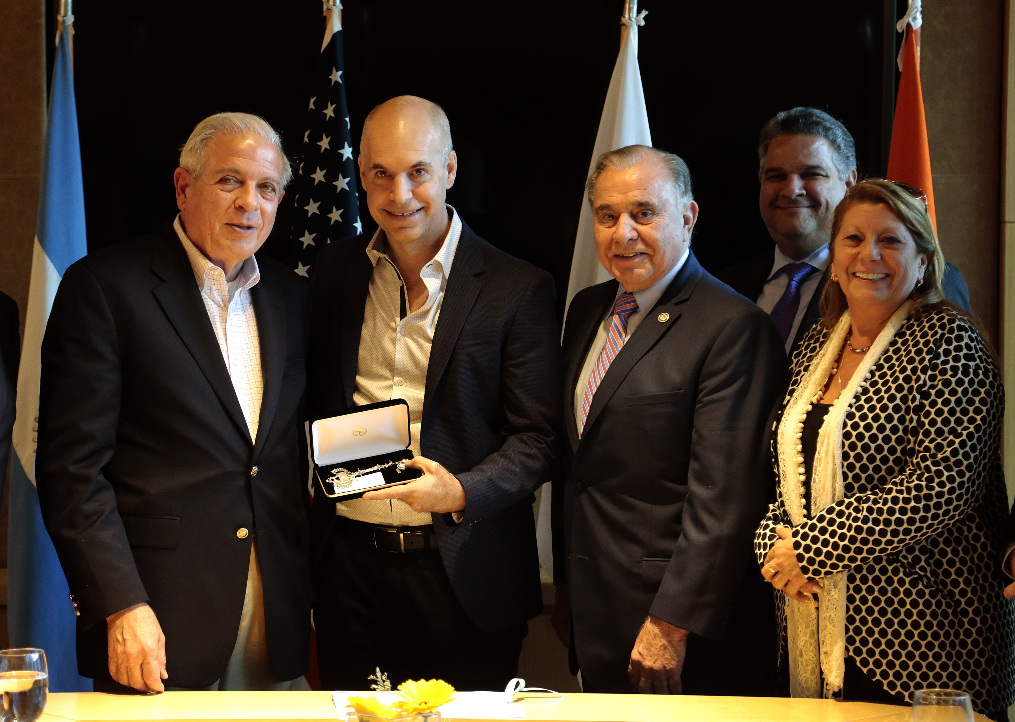 Buenos Aires y Miami firman un convenio de cooperación