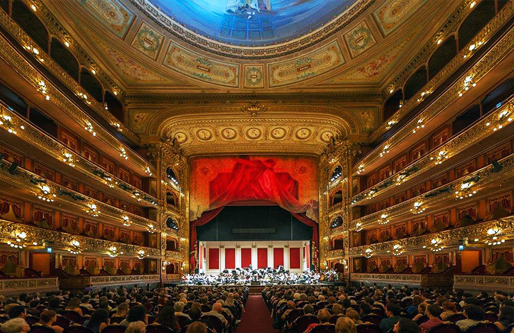 Entrá al Teatro Colón con Abono 1110