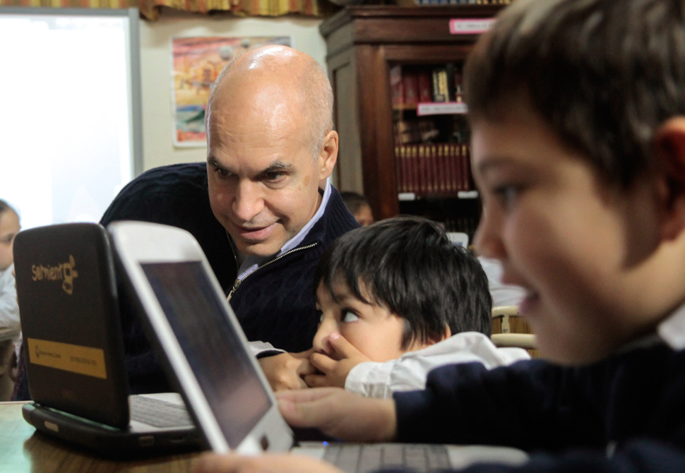 El Jefe de Gobierno compartió actividades con alumnos en el marco del Plan S@rmiento