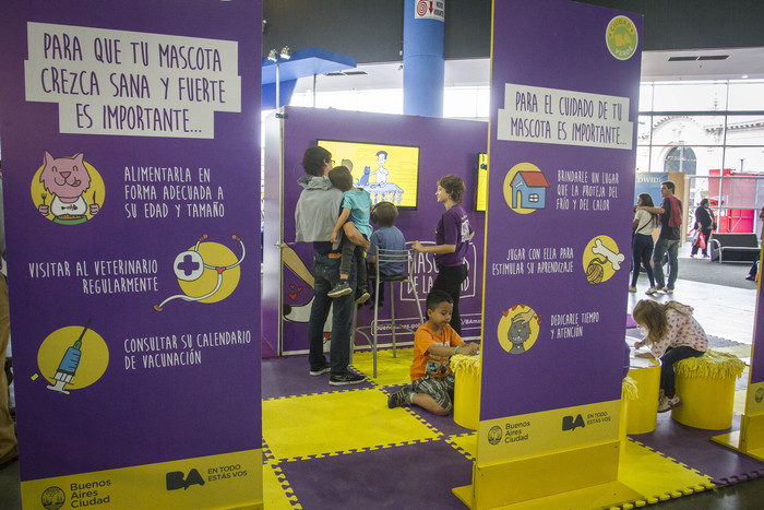 Cuando adoptar una mascota también emociona