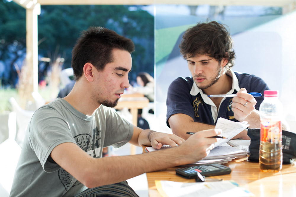 Los jóvenes emprendedores tienen un concurso para impulsar sus ideas