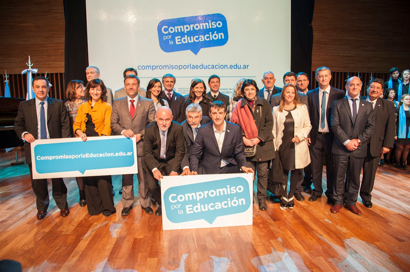 Soledad Acuña participó del acuerdo de “Compromiso por la Educación”