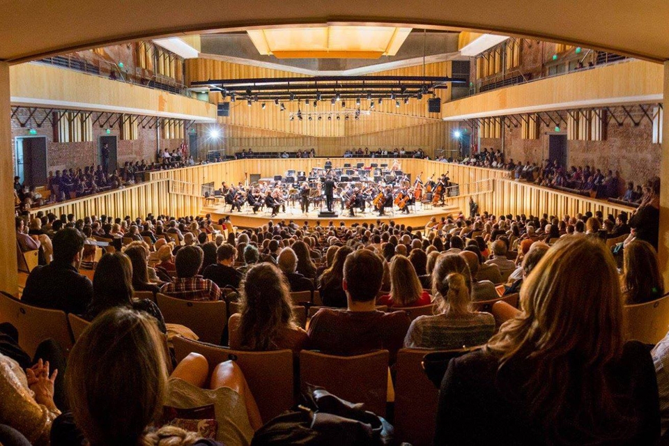 Se entregan entradas gratuitas para el concierto de la Filarmónica en la Usina