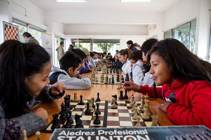 Ajedrez Escolar en la Ciudad de Buenos Aires: Variaciones sobre el
