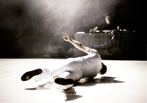 ACCIDENS de Samuel Lefeuvre-Raphaëlle Latini en el Cultural San Martín 