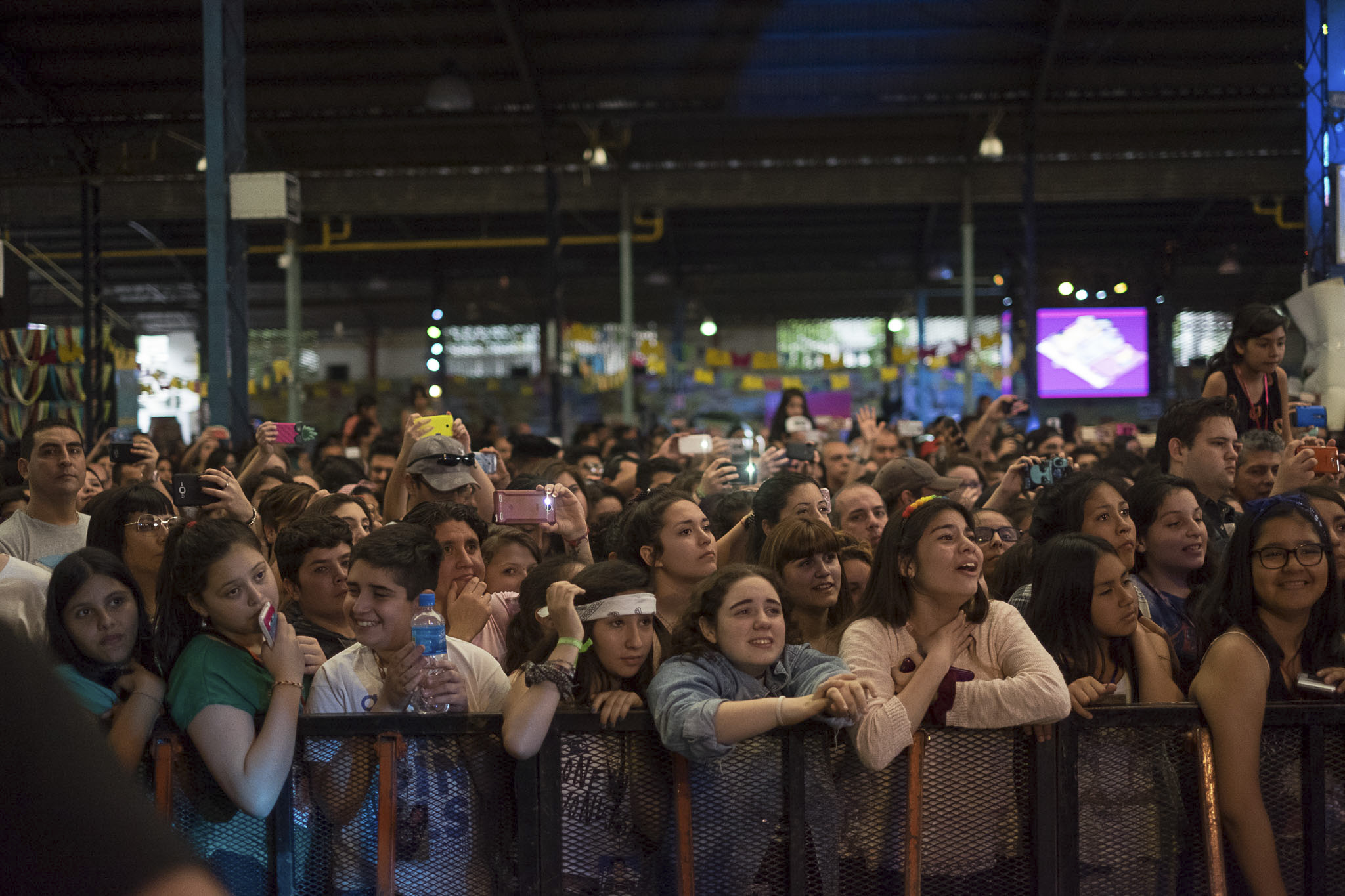 Rodríguez Larreta, junto a miles de chicos en el festival de youtubers 