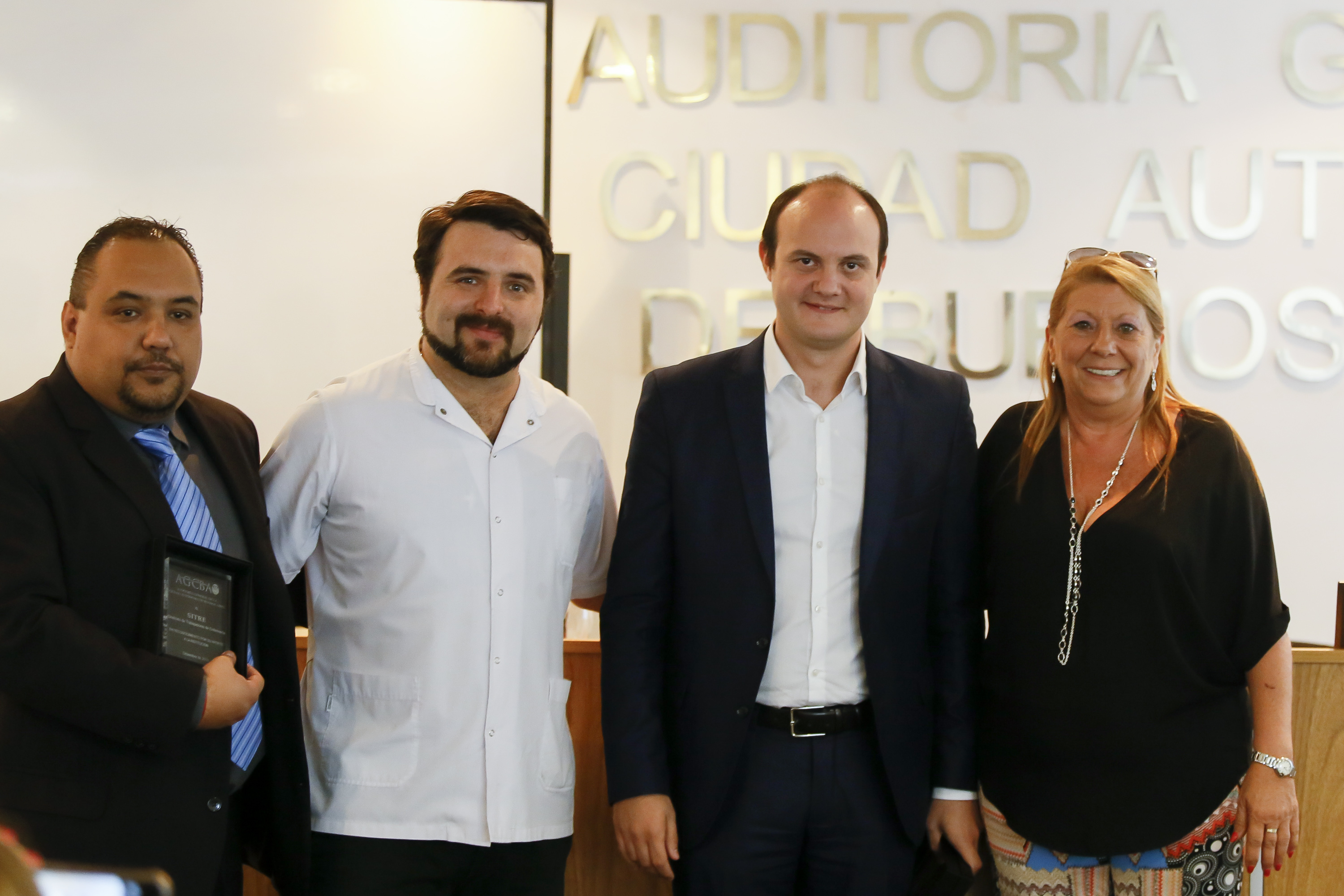 Ezequiel Jarvis participó del cierre de la capacitación en RCP en la Auditoría General de Ciudad