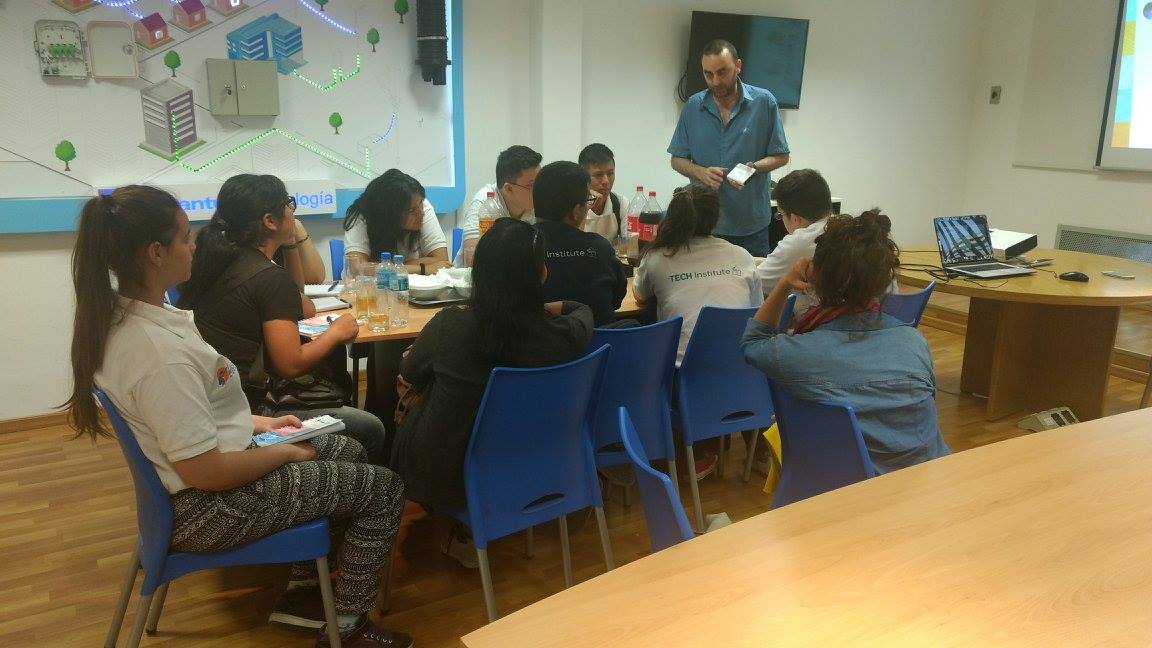 Del aula a la empresa: experiencias que suman