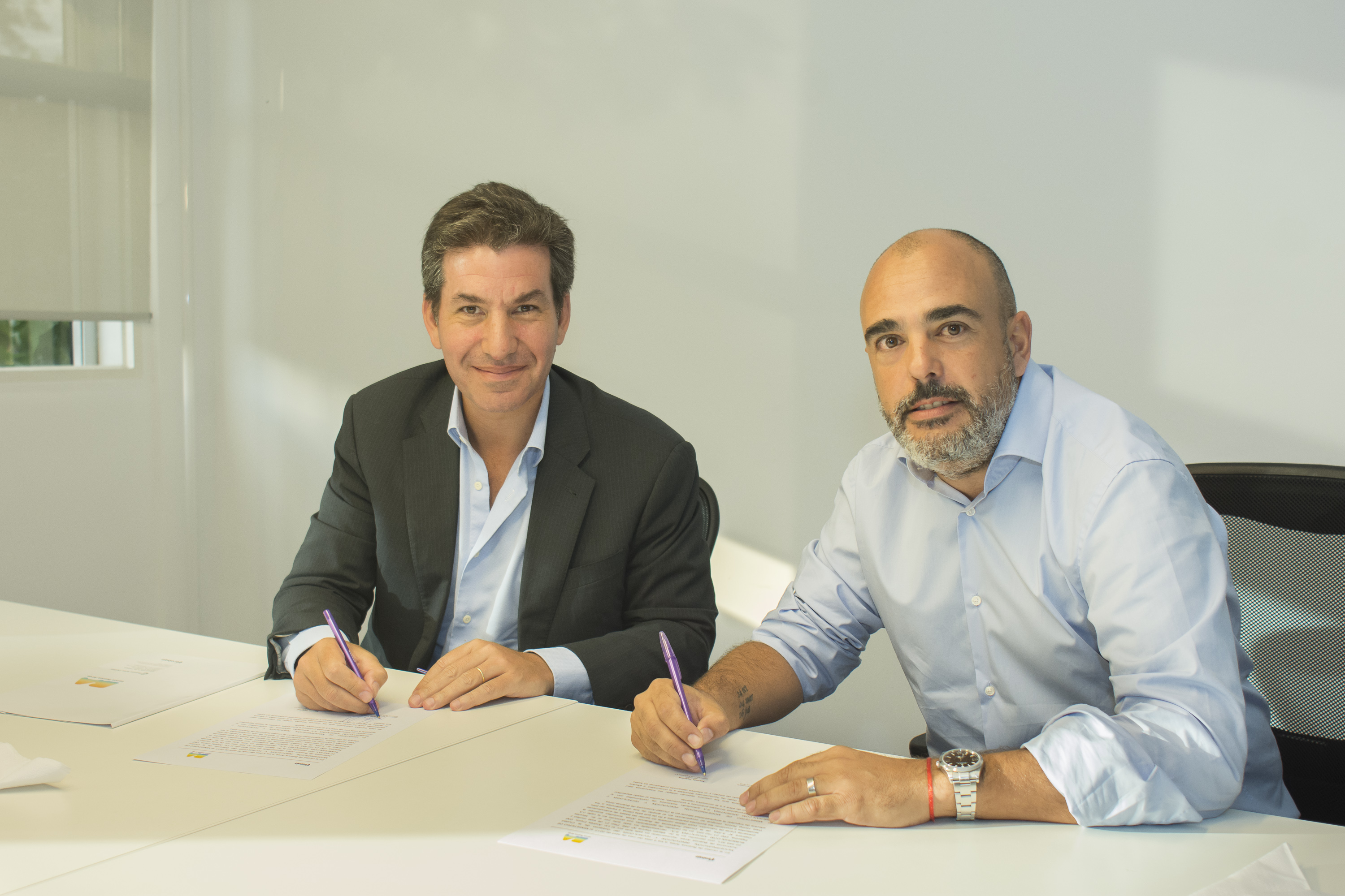 Firman un acuerdo con Navent para potenciar el portal de empleo de la Ciudad