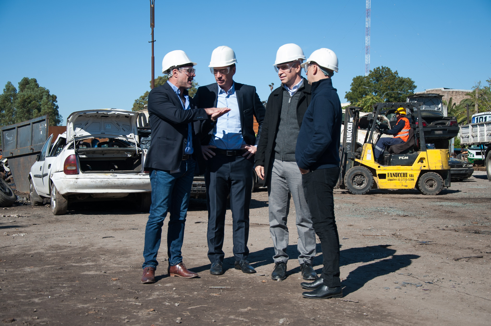 Rodríguez Larreta fue al predio de Soldati donde se compactan autos abandonados