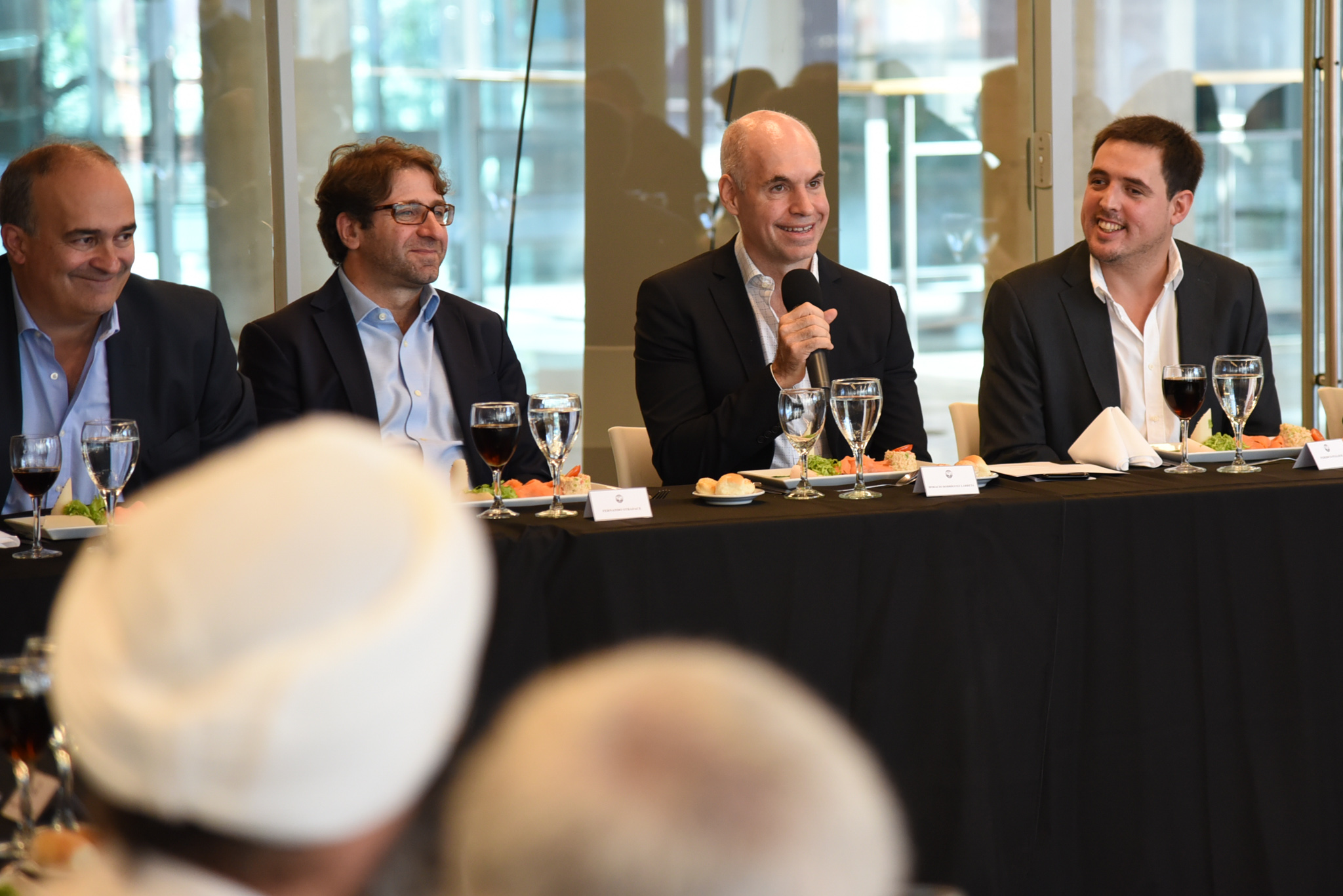 El Jefe de Gobierno almorzó con líderes religiosos en Parque Patricios  