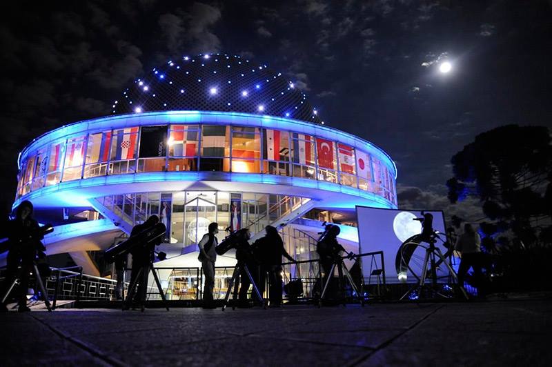 Salgamos a buscar las estrellas