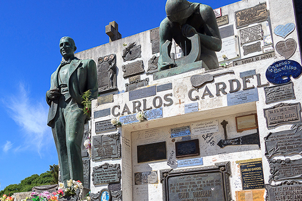 Homenajes a Manuel Belgrano y Carlos Gardel en las visitas guiadas de junio
