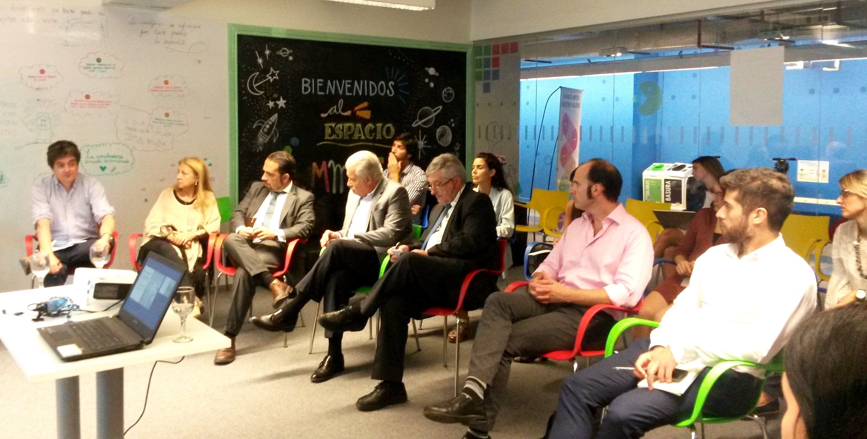 Primera reunión del Consejo de Ciencia y Tecnología