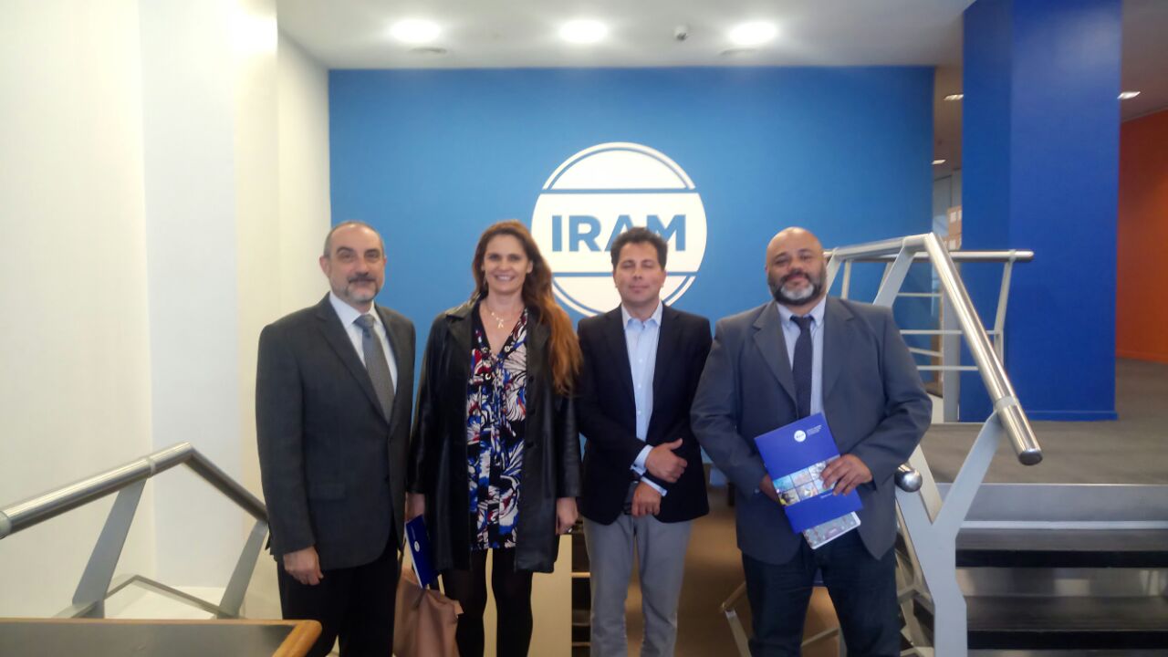 Visita al Instituto Argentino de Normalización y Certificación - IRAM