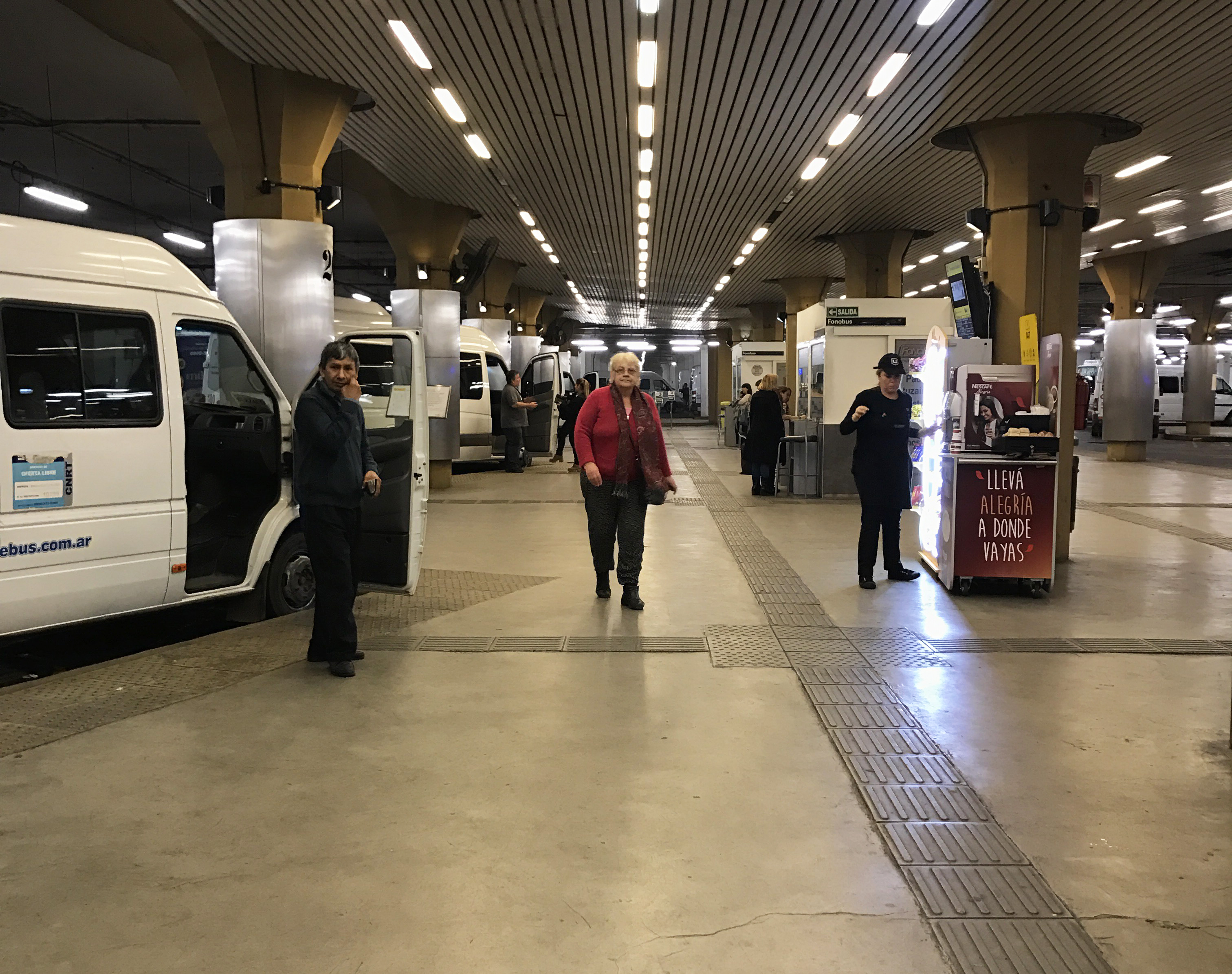 Se moderniza la Terminal de Combis Obelisco: contará con un "Under Market"