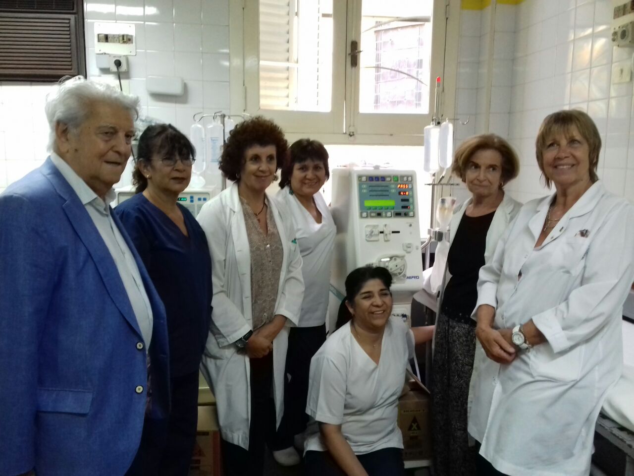 Donación de un equipo de hemodiálisis para nefrología