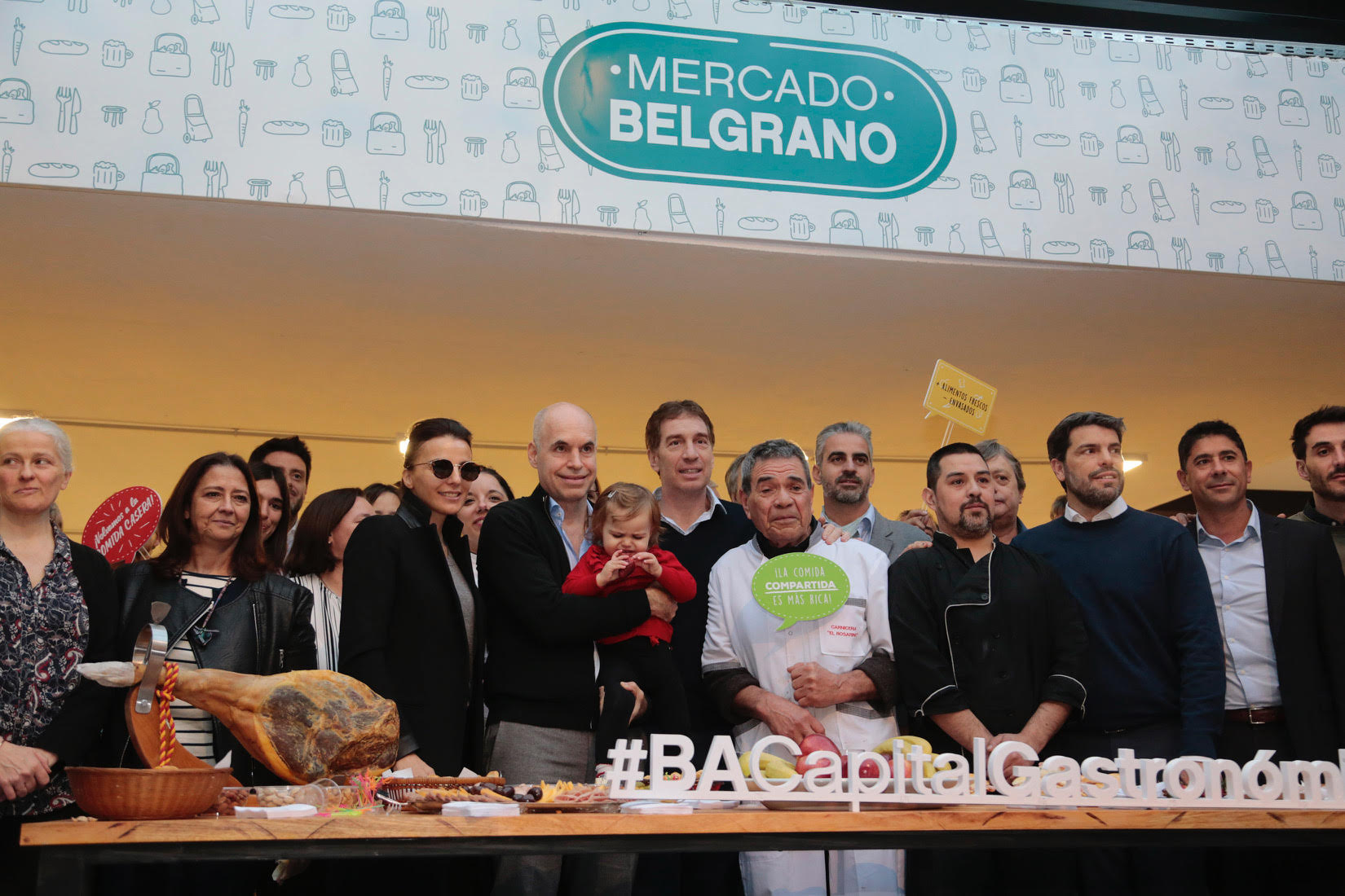 En el renovado Mercado de Belgrano, Rodríguez Larreta resaltó el nivel de la gastronomía porteña