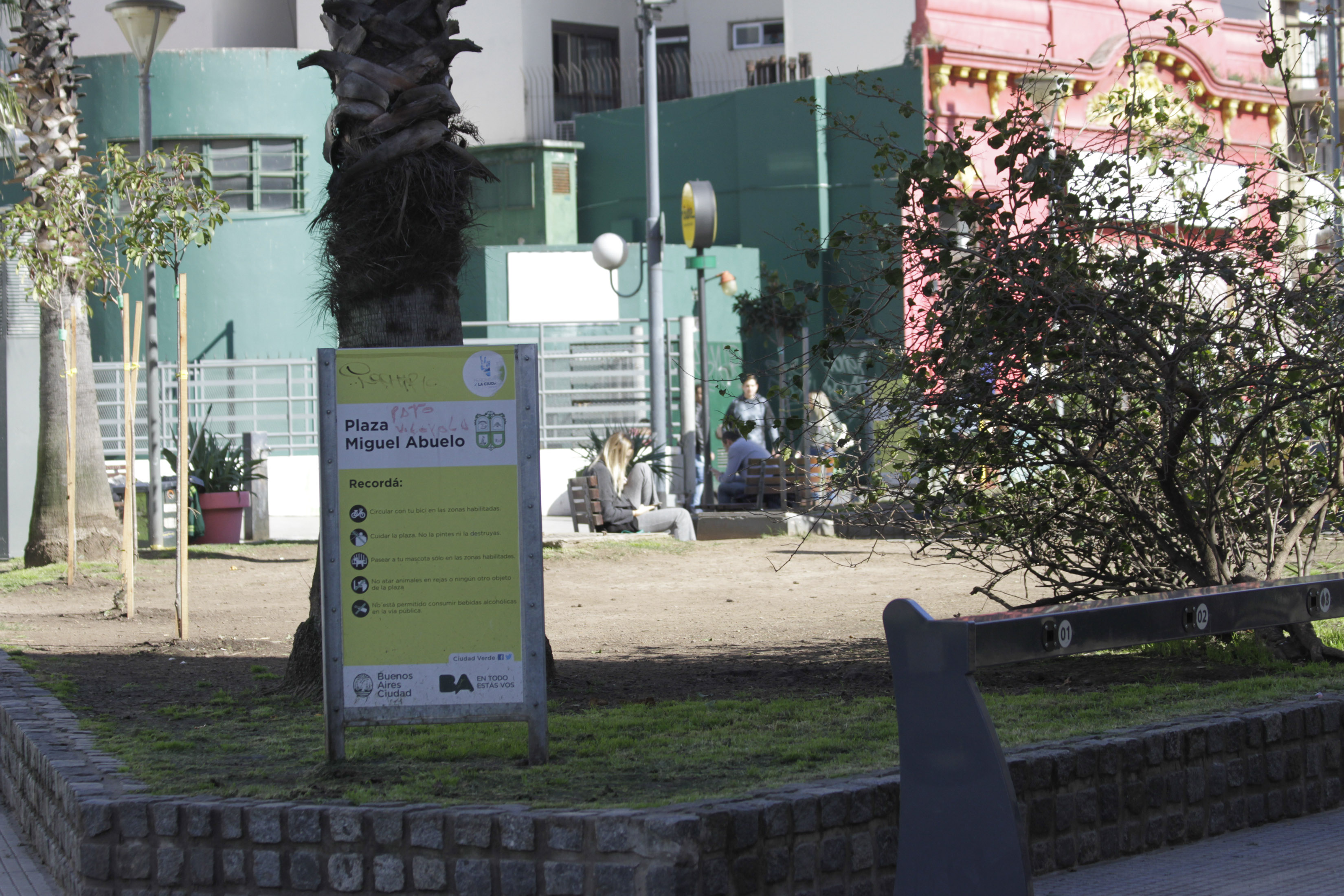 Los vecinos eligen mejoras para la Plaza Miguel Abuelo