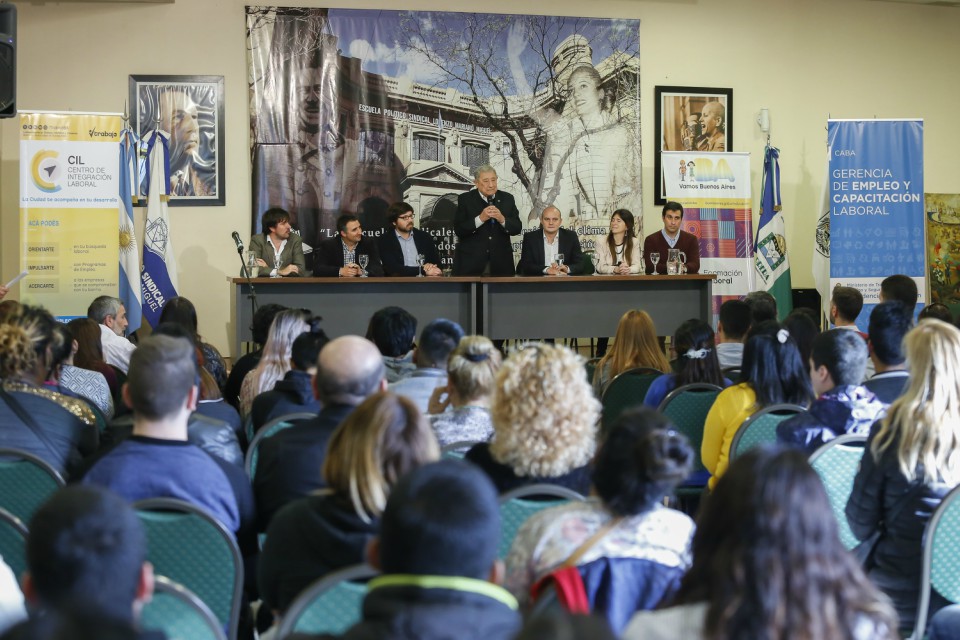 Capacitaciones para la inserción laboral de los jóvenes