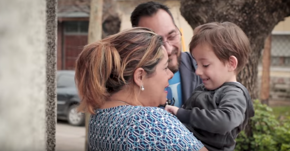 ADOPTAR ES ABRIR EL CORAZÓN