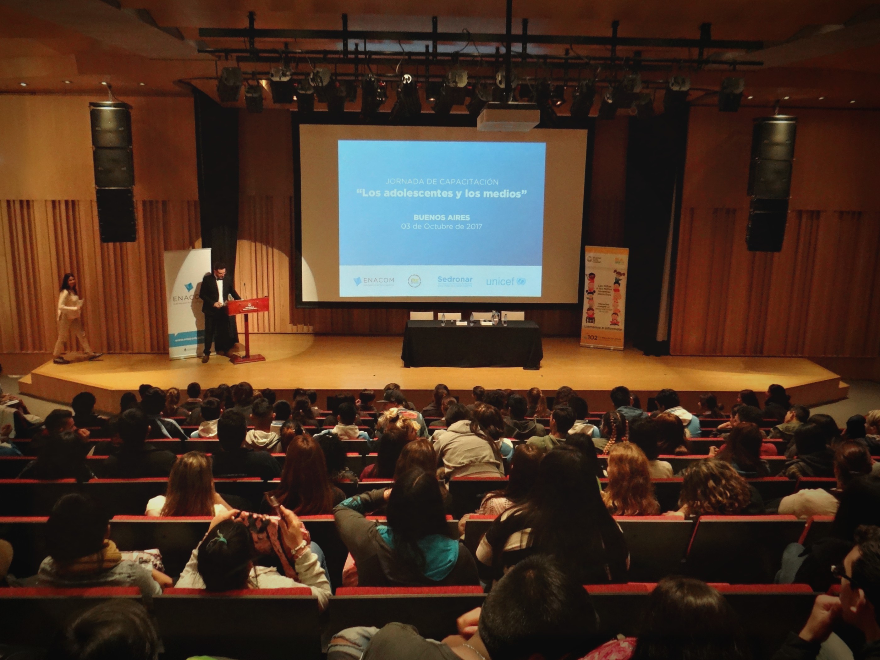 Jornada "Los adolescentes y los medios"