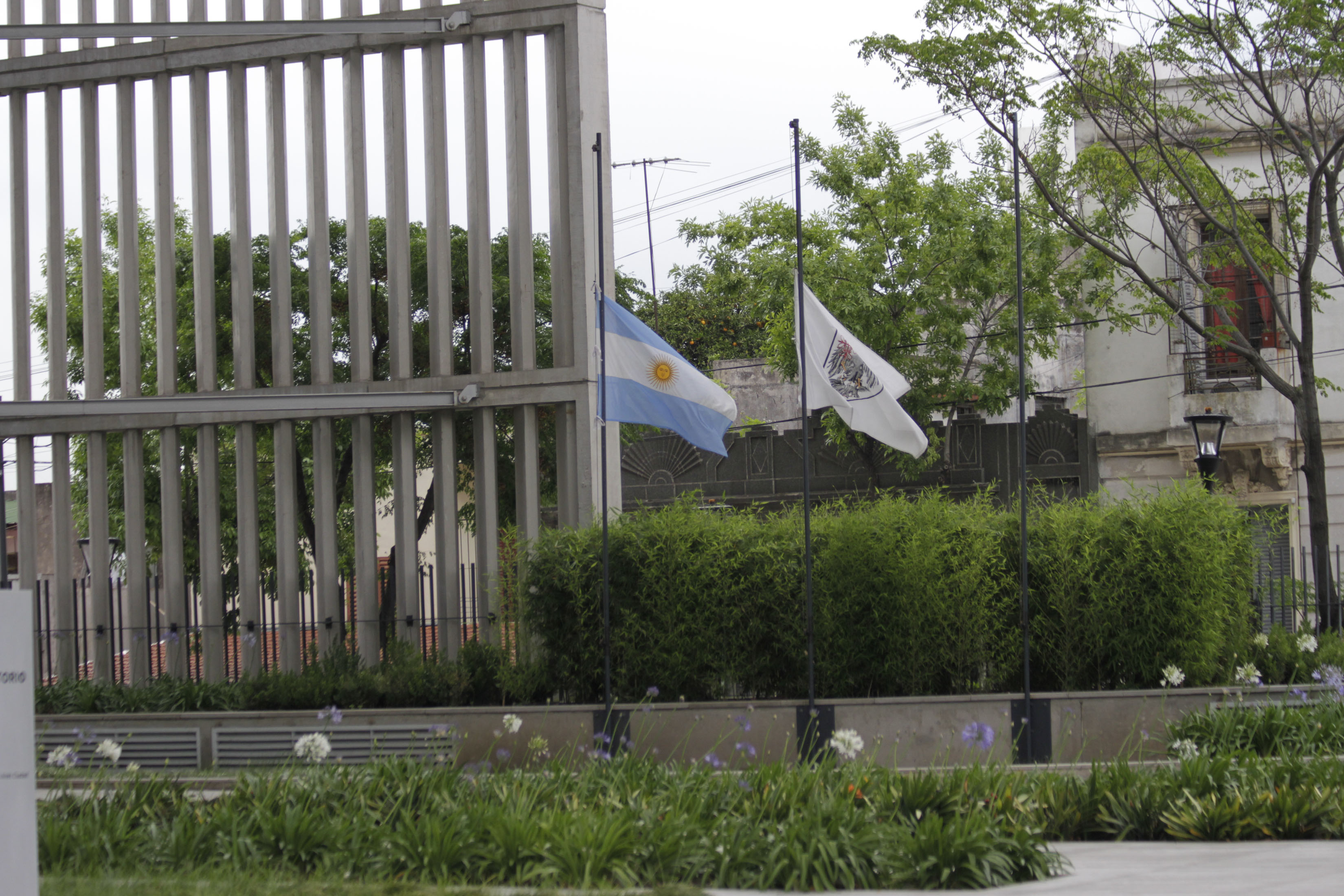 El Gobierno de la Ciudad decretó dos días de duelo por el asesinato de dos policías