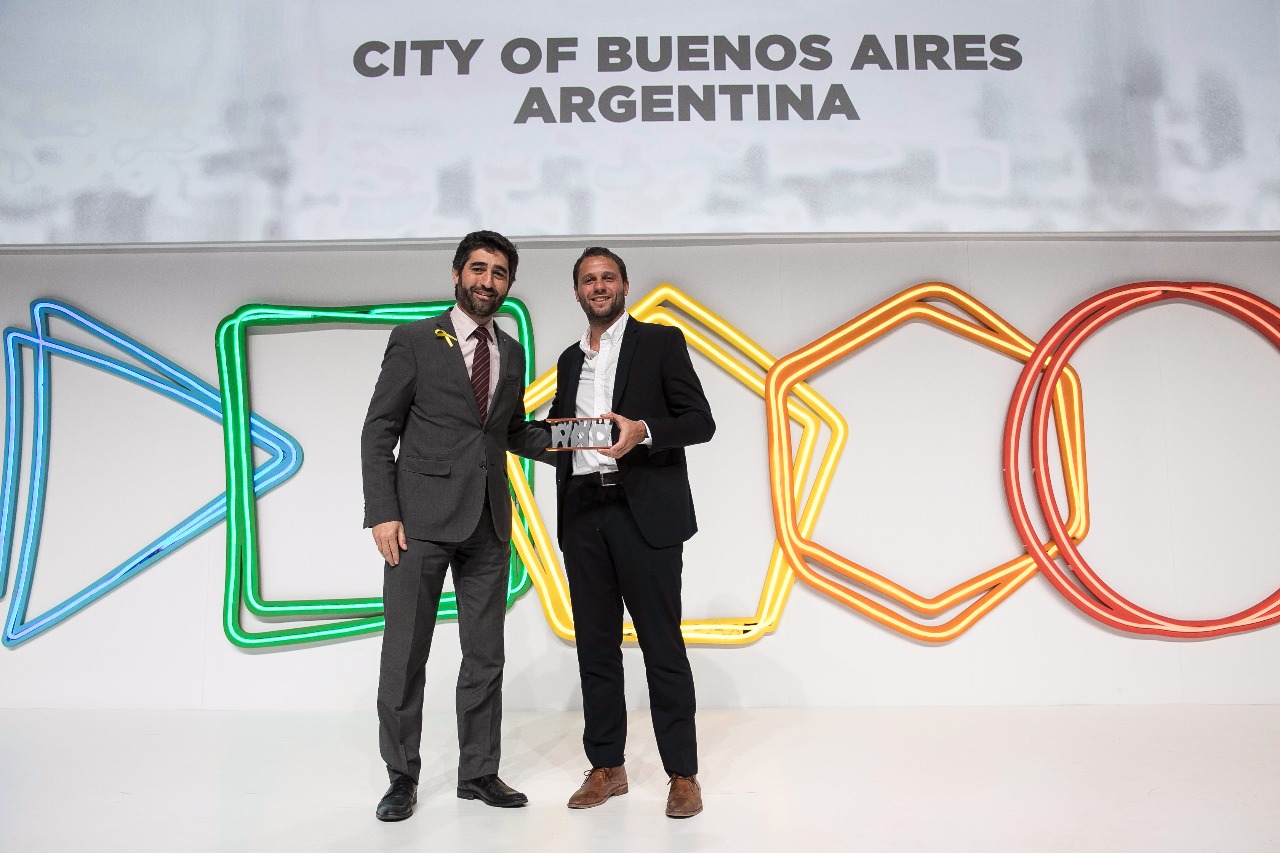 La Ciudad recibió en Barcelona el premio World Smart City 2017 por el Programa Cuidemos los Alimentos