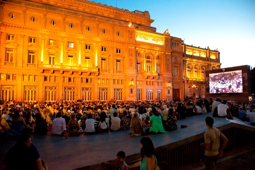 Conmemoración del Día Internacional de las Personas con Discapacidad en Plaza Vaticano