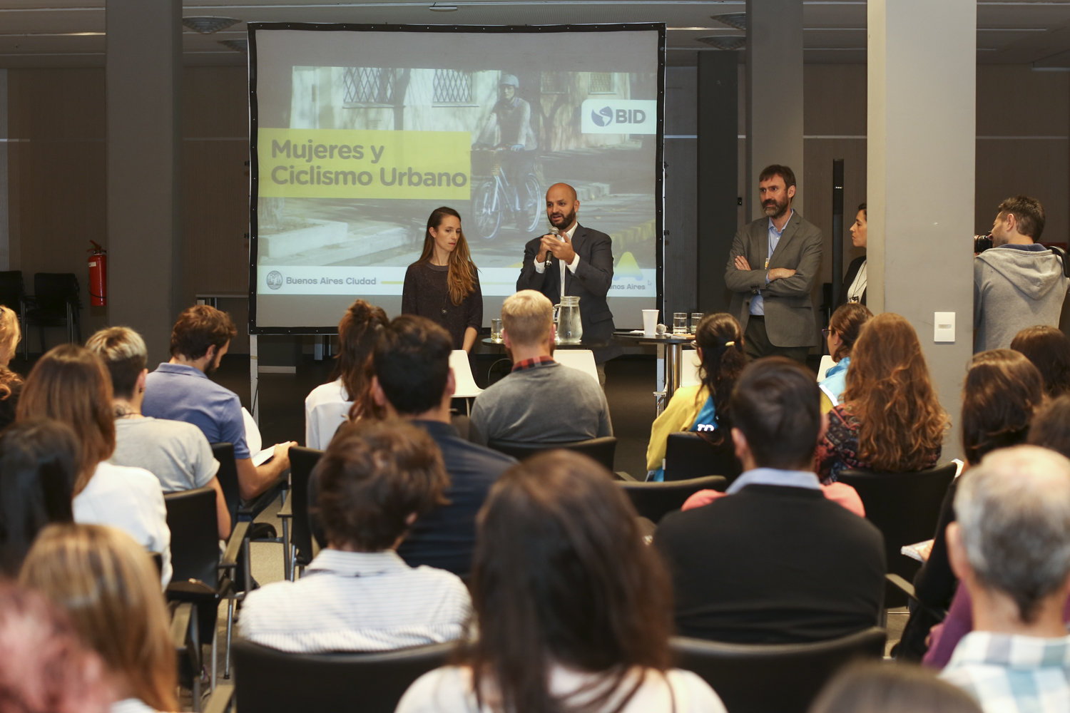 Se presentó el estudio "Mujeres y Ciclismo Urbano" realizado por el BID