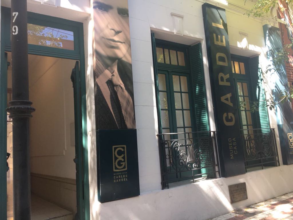 Habitamos la memoria de Gardel