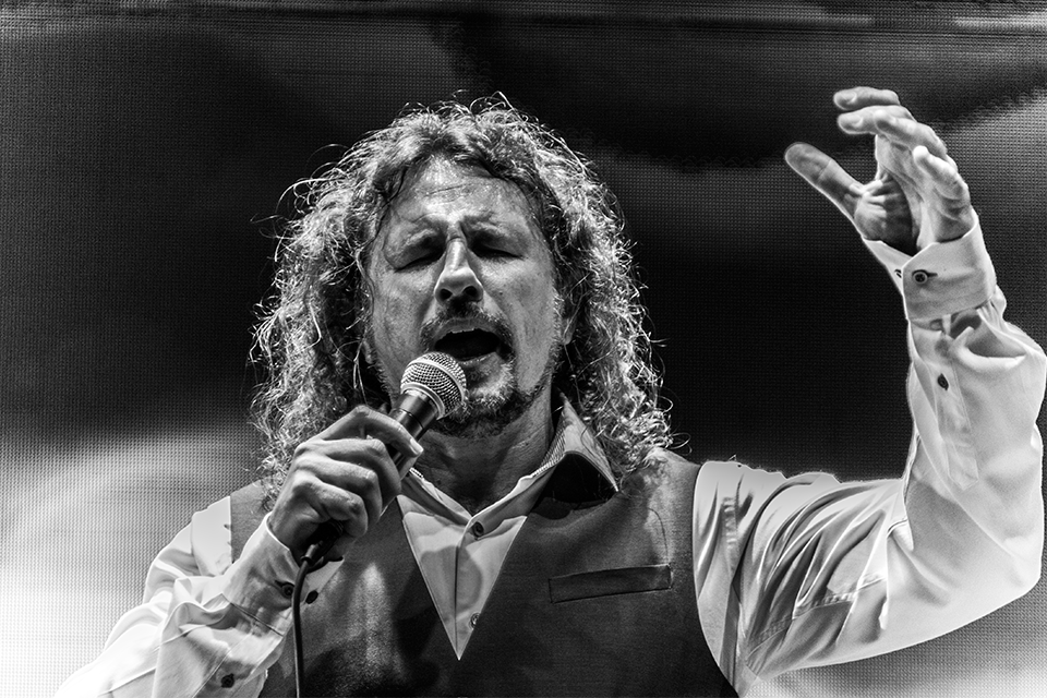 Martín Alvarado en concierto