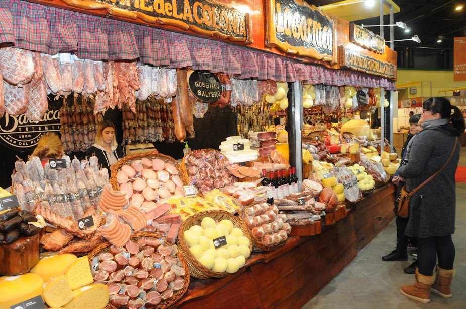 Comenzó una nueva edición de la feria Caminos y Sabores en La Rural