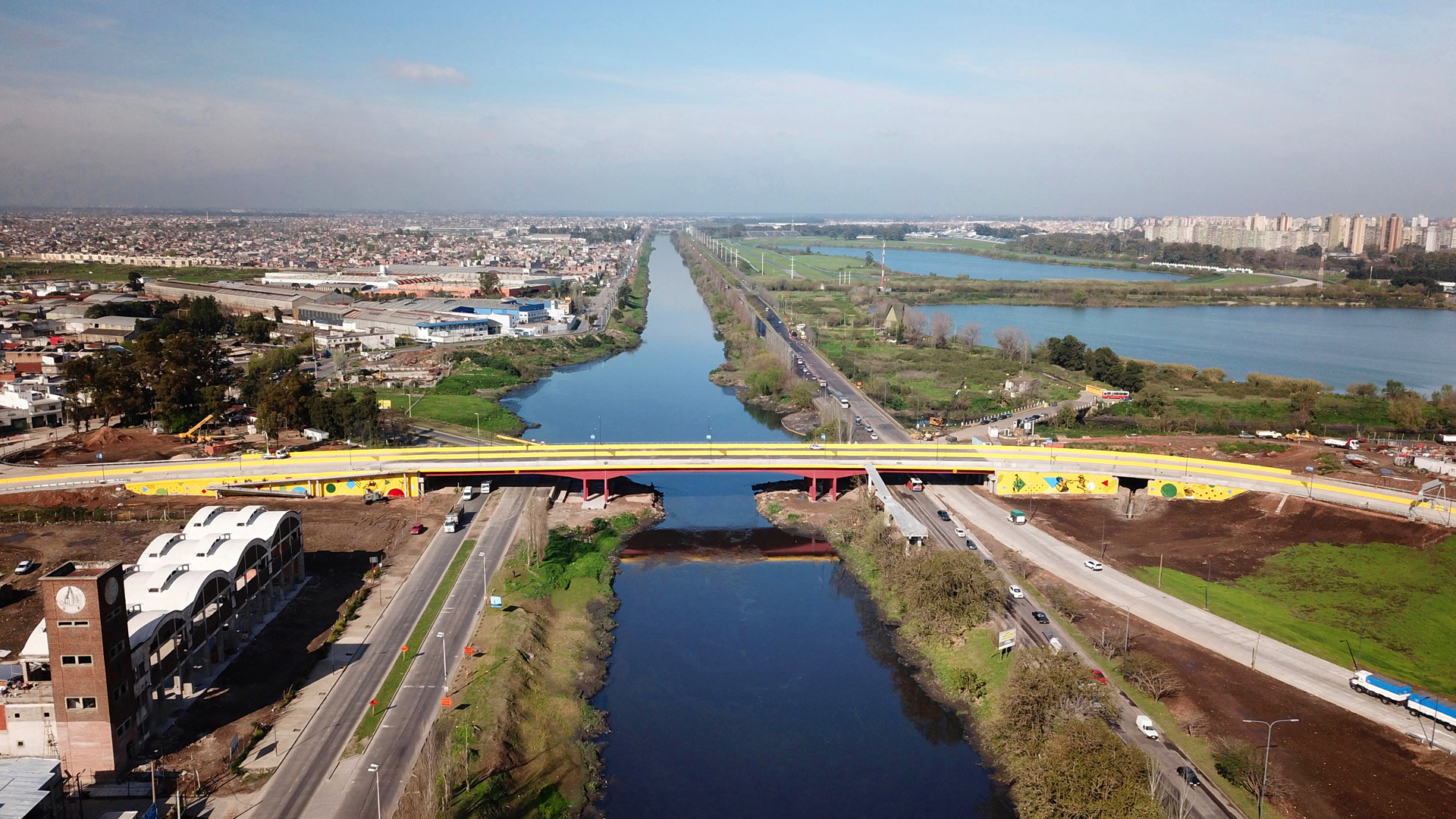 Cómo se ve desde un dron la obra que mejora el tránsito para cruzar el Riachuelo