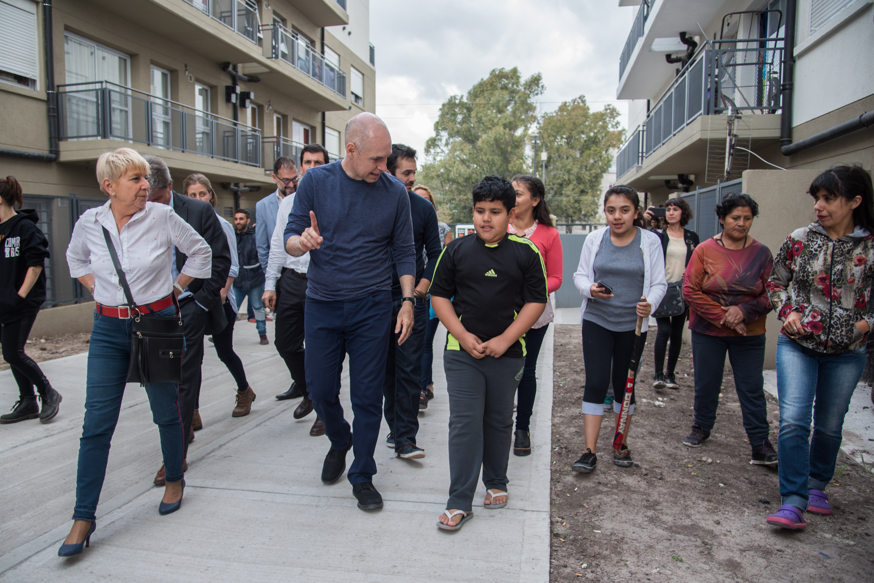 Rodríguez Larreta visitó a las familias que se mudaron al predio Papa Francisco