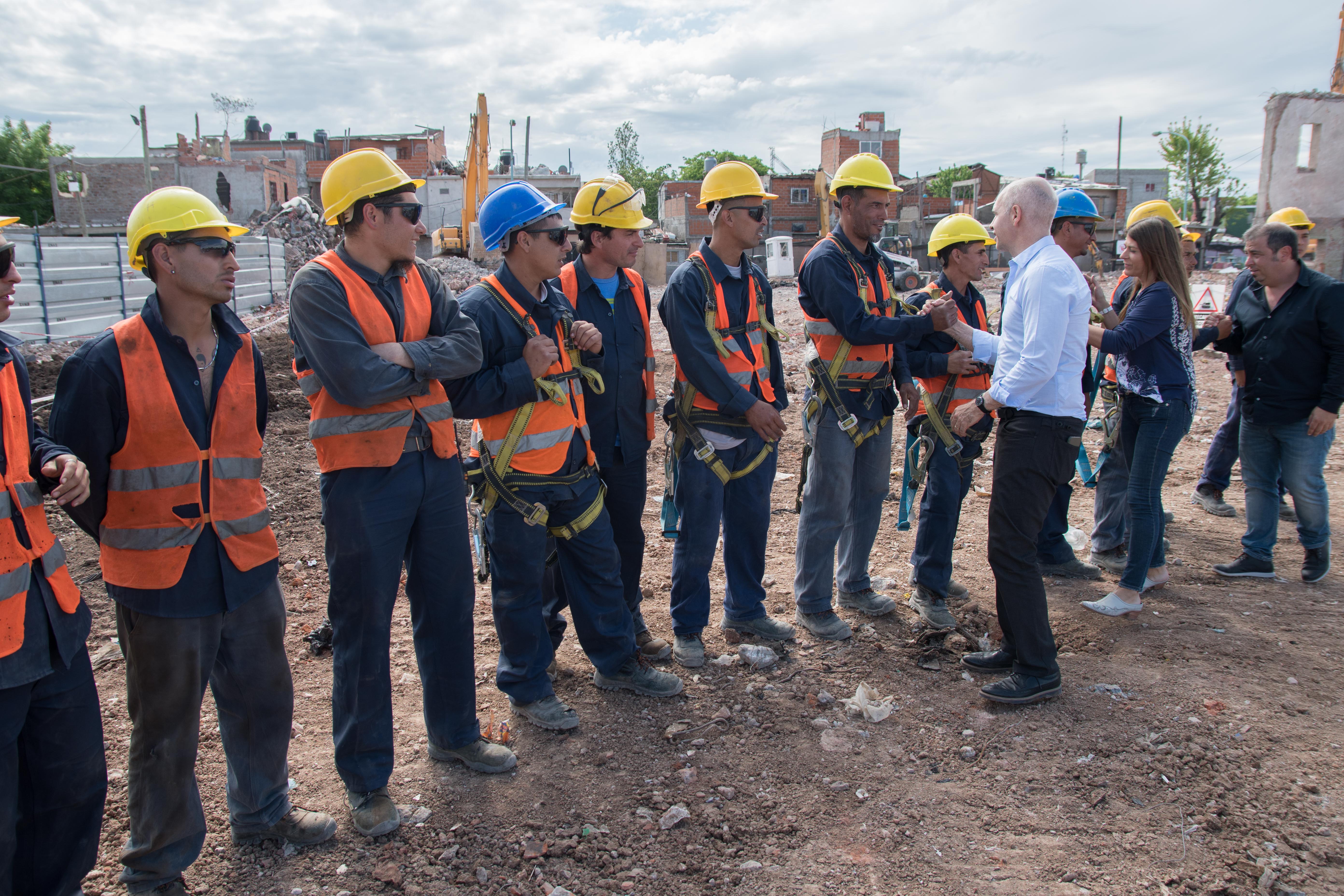 Horacio Rodríguez Larreta participó del fin de la demolición del Elefante Blanco