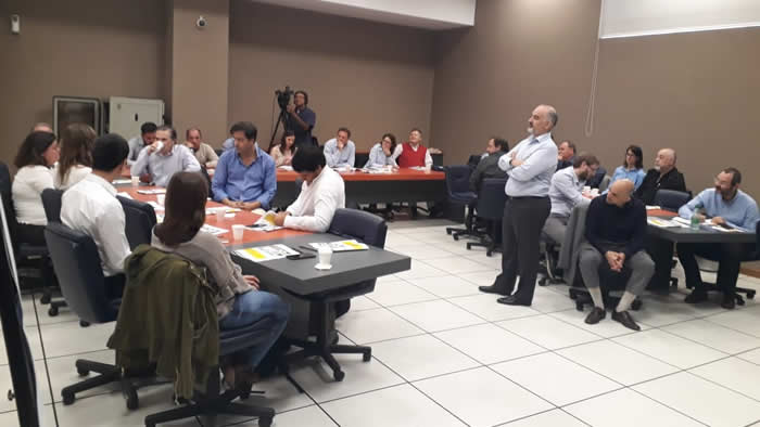 Curso de Movilidad Eléctrica organizado por la UCPE y ACARA