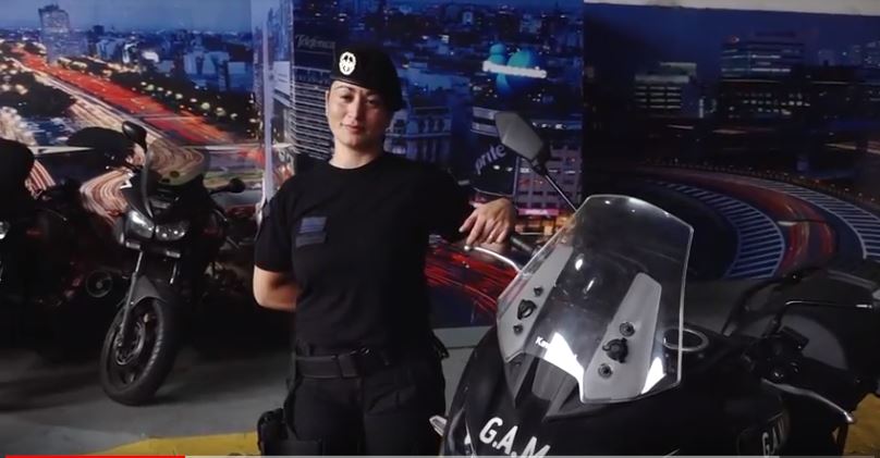 Gladys Morales, la única mujer del Grupo de Acción Motorizada de la Policía de la Ciudad