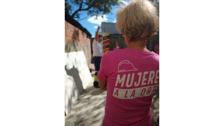 Lanzamos Mujeres a la Obra