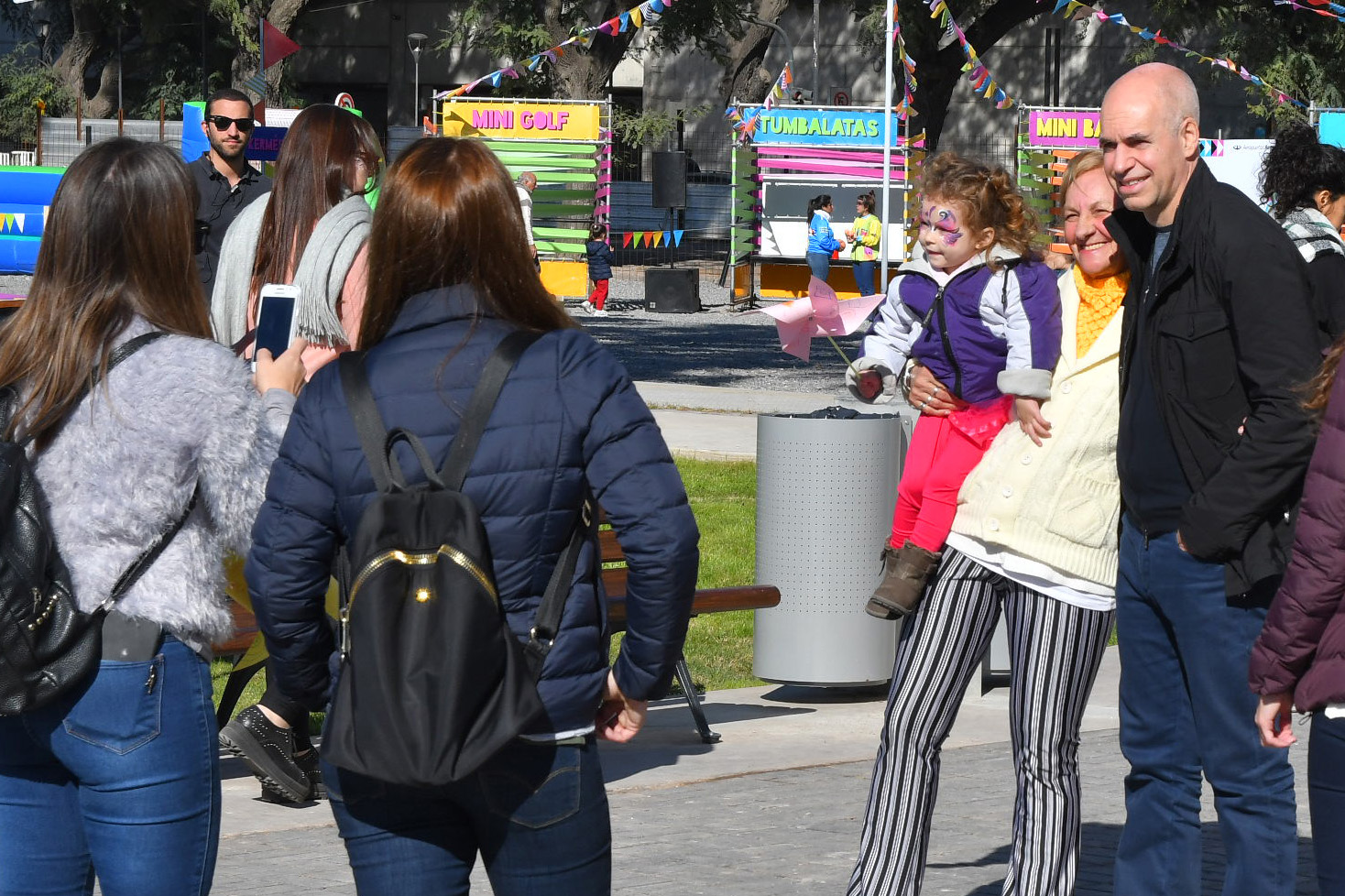 Los vecinos celebraron la inauguración del Paseo de la Costanera con juegos, música y teatro
