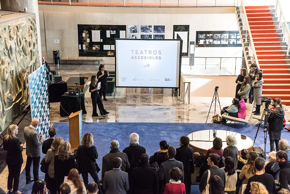 Programa "Teatros accesibles": funciones de Hamlet en el San Martín