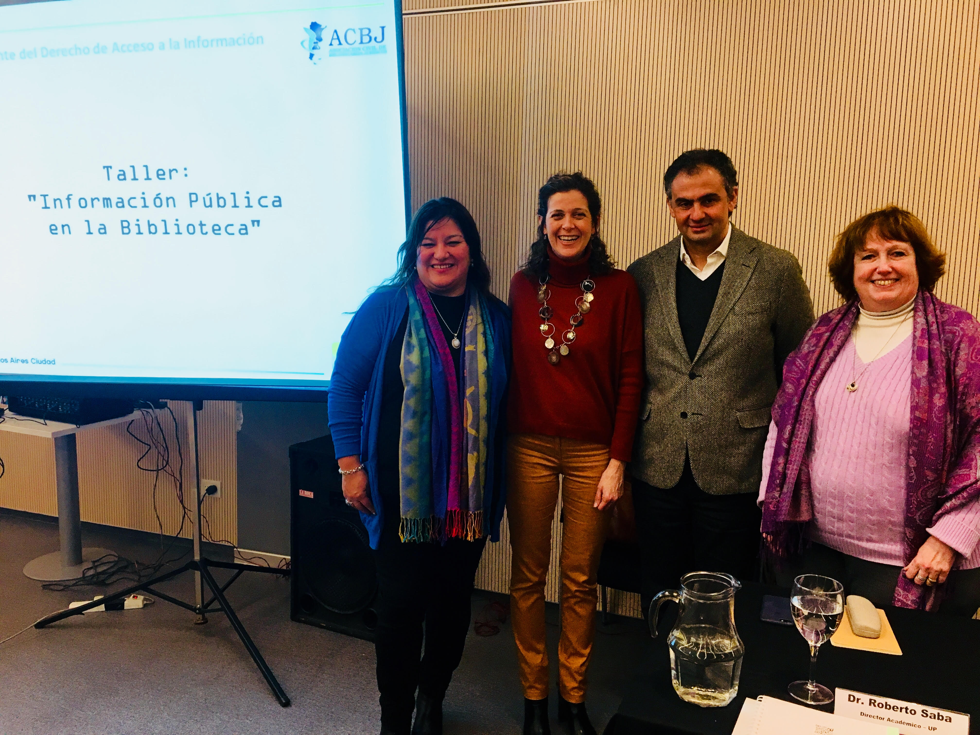 Información pública en la biblioteca