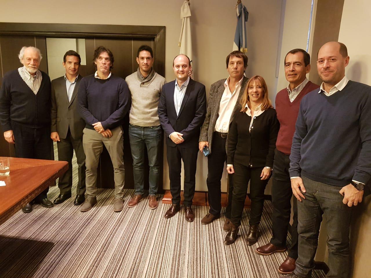 Reunión con representantes de entidades de Tenis para generar una mesa de diálogo